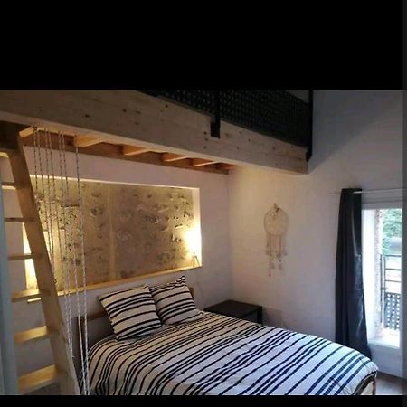 Duplex Refait A Neuf Dans Vieille Batisse Villa Prades  Exterior foto